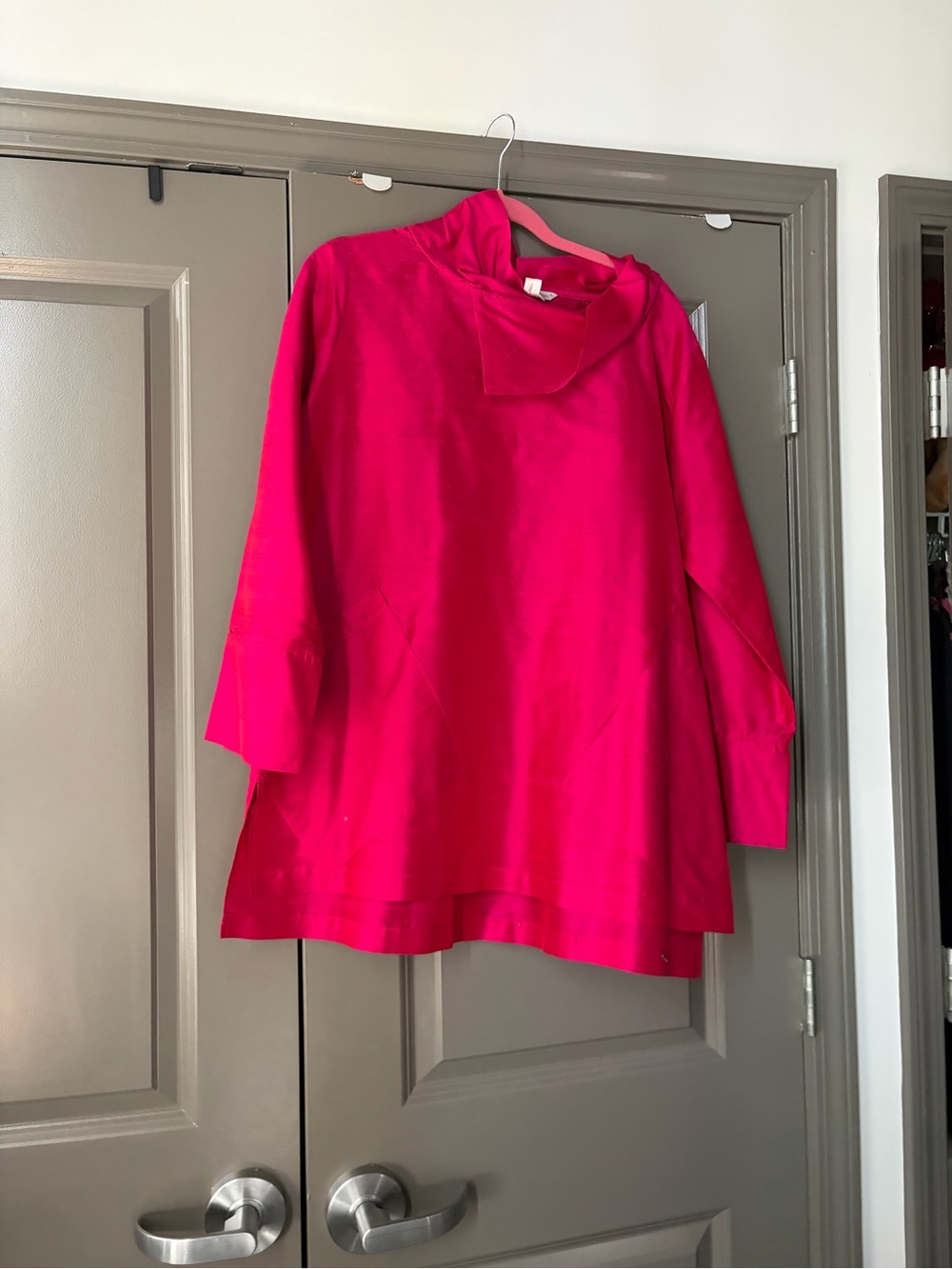 Women's Bright Pink Long-Sleeve raw silk Tunic Top